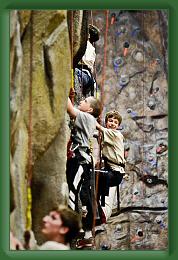 Wall Climb (14) * 3264 x 4928 * (5.38MB)